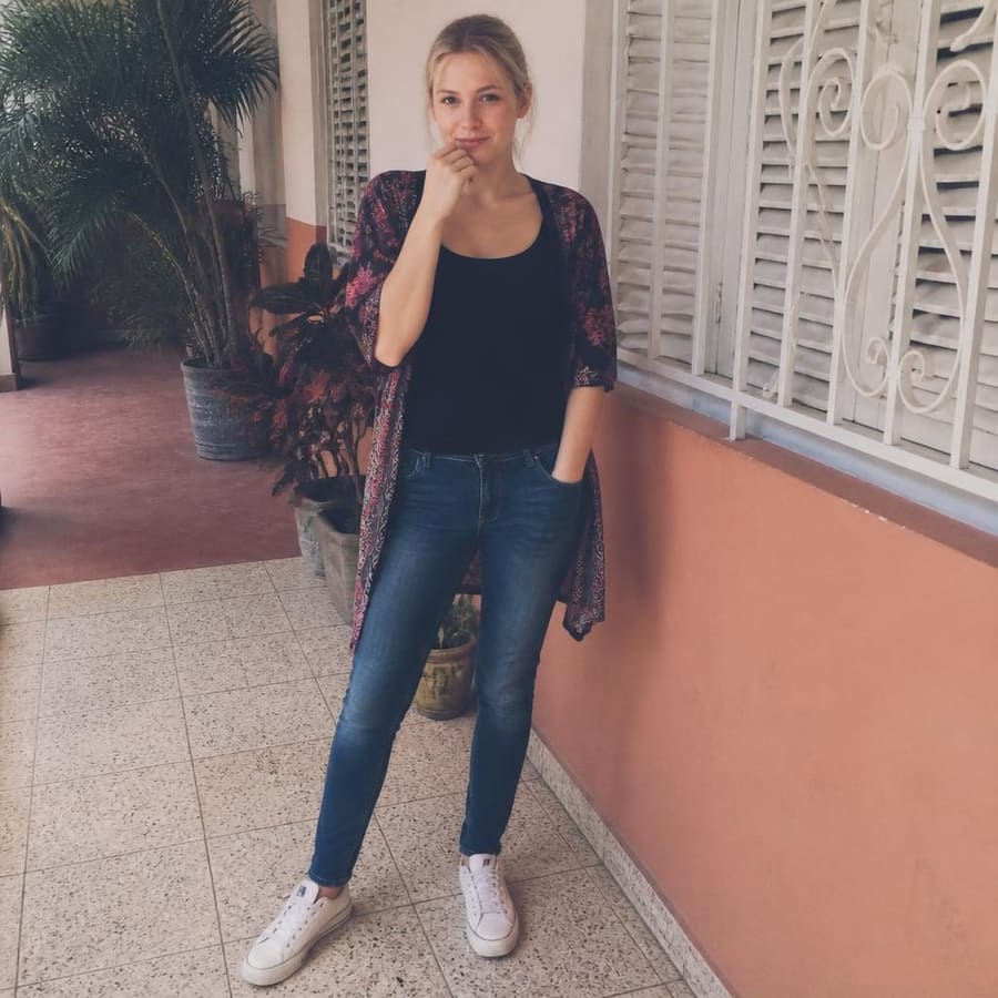 Öznur